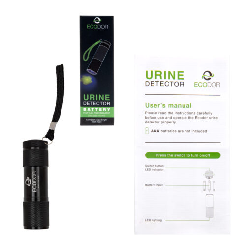 Complete set van de Ecodor EcoLight UV-LED urinedetector met UV-zaklamp, productverpakking en handleiding voor het opsporen van urinevlekken.